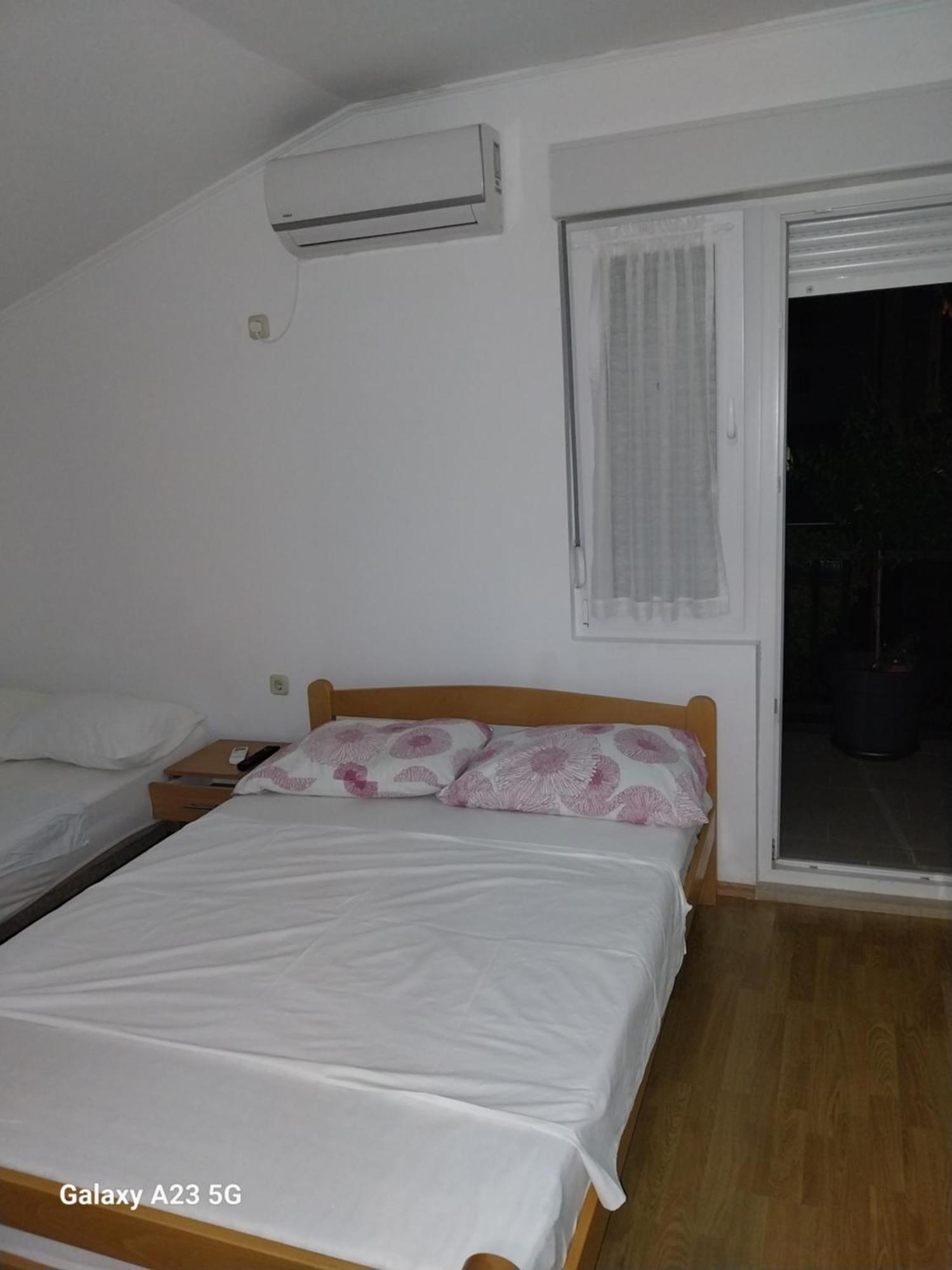 Apartmani Liberan Neum Exterior photo