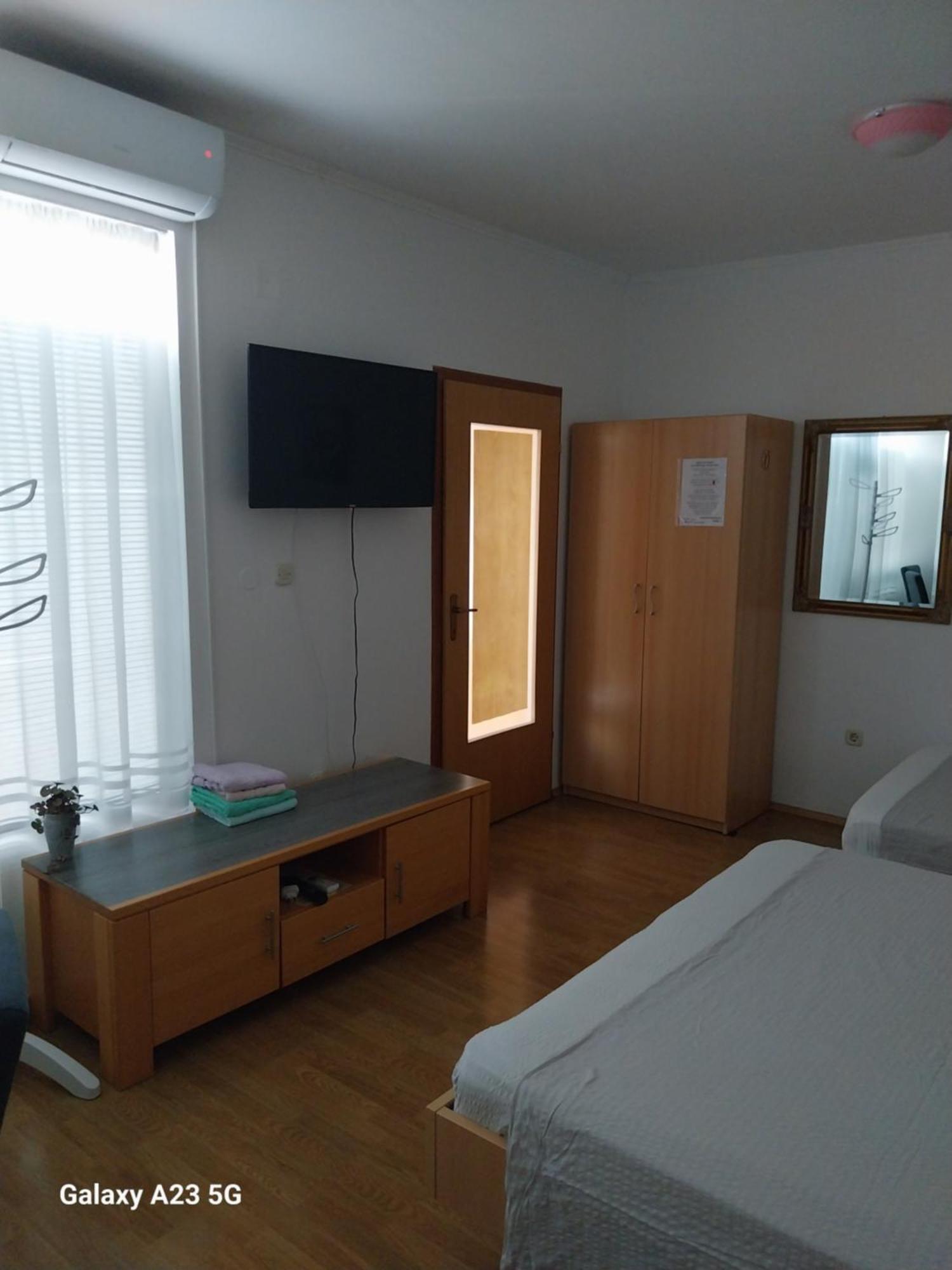 Apartmani Liberan Neum Exterior photo